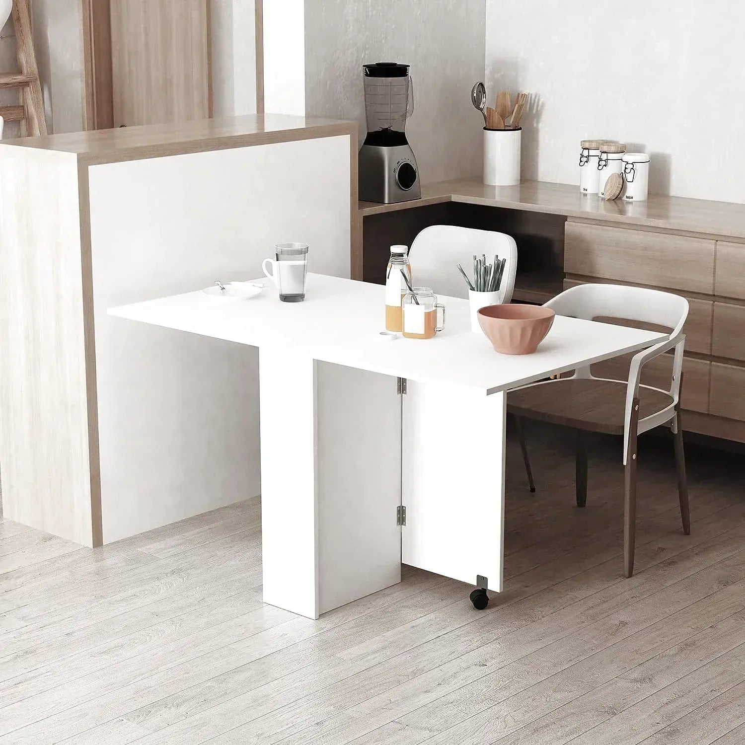 Grande table à manger pliante de 140 cm dépliée dans un séjour - photo 6