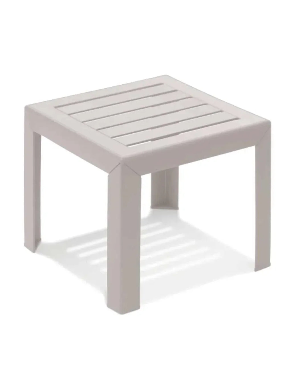Petite table basse de jardin pliante de 40 cm à côté d'un transat - photo 5