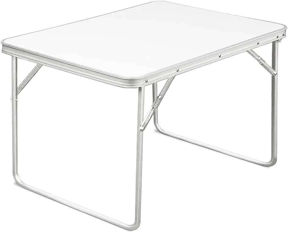 Table bateau pliante avec cadre aluminium dans un carré de cabine