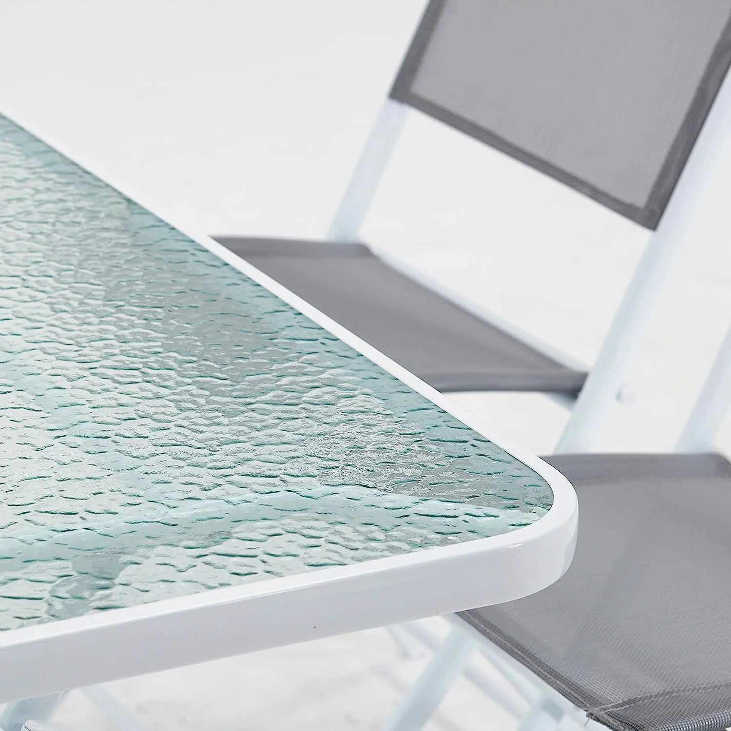 Ensemble table de jardin et 4 chaises pliantes de 130 cm dans un jardin - photo 3