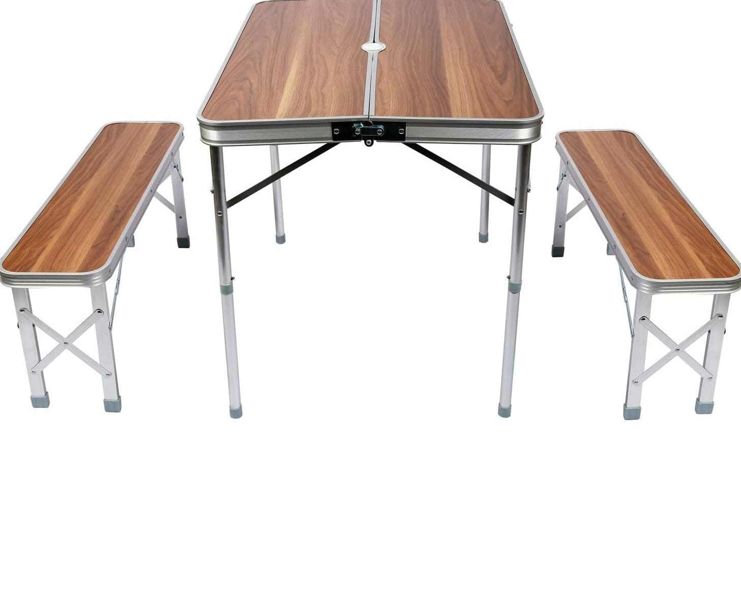 Table de picnic pliante valise avec sièges intégrés dépliée sur une aire de pique-nique
