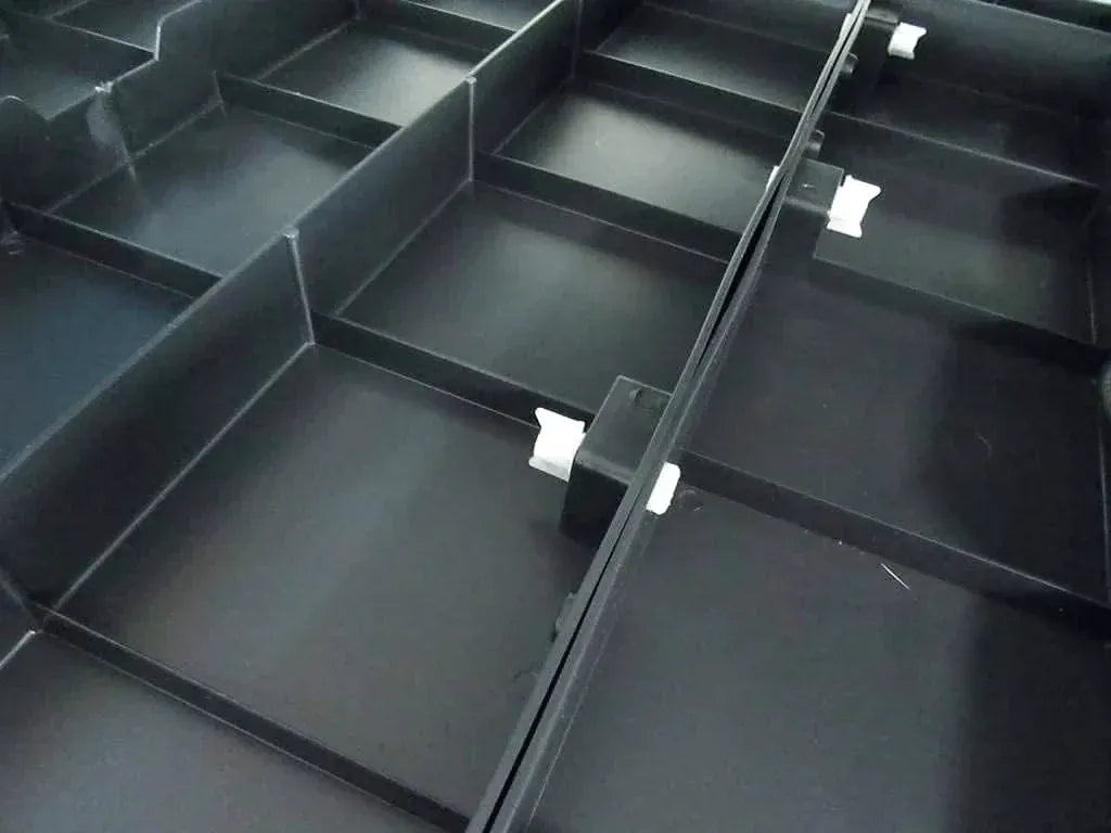 Table pliante 10 à 12 personnes de 244 cm dressée pour un repas - photo 2