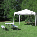 Table pliante blanche d'extérieur de 183 cm installée dans un jardin - photo 2