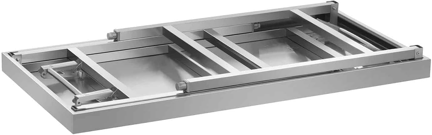 Table pliante en acier inoxydable de 120 x 60 cm dans une cuisine professionnelle - photo 2