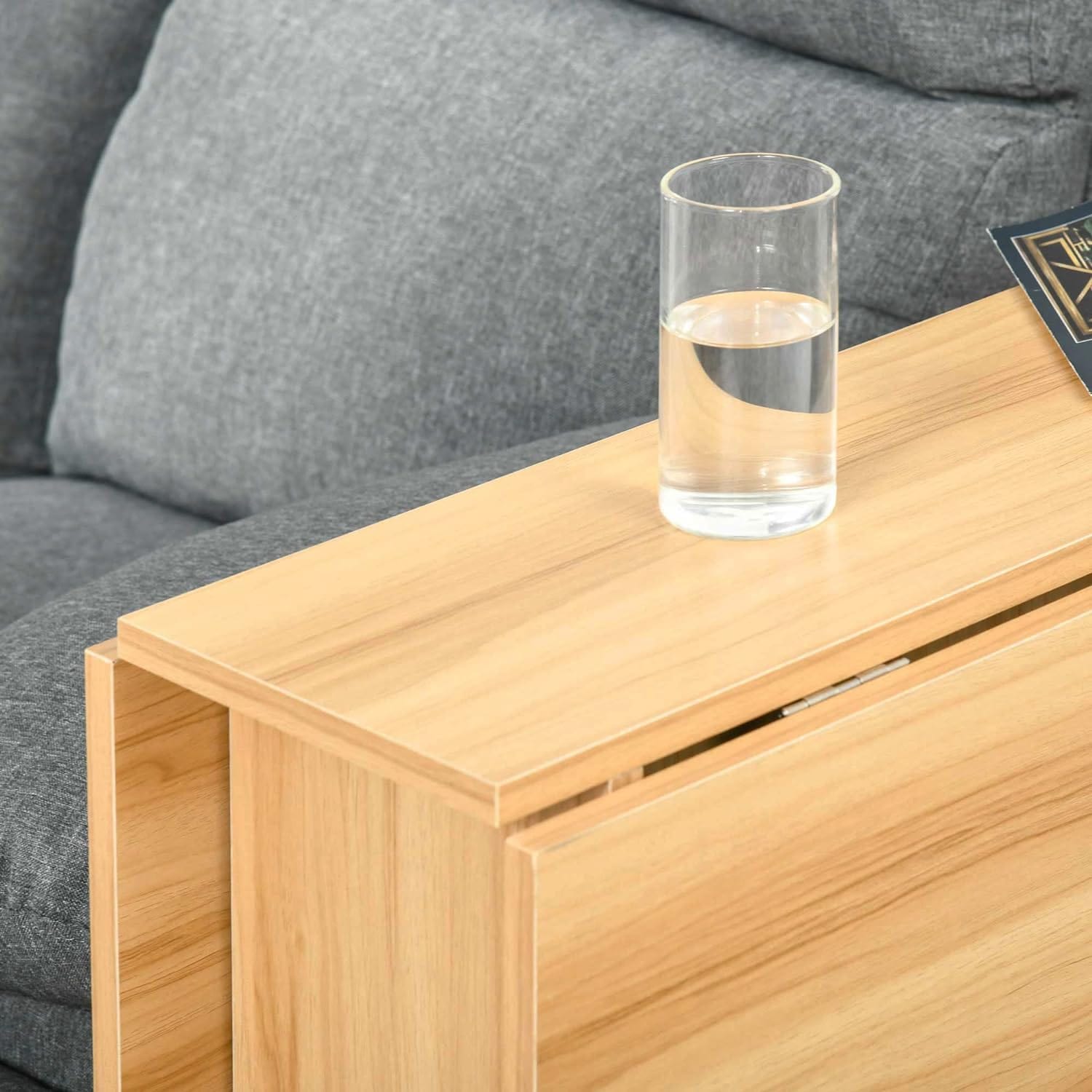 Table pliante gain de place de 140 cm dépliée dans un séjour - photo 2
